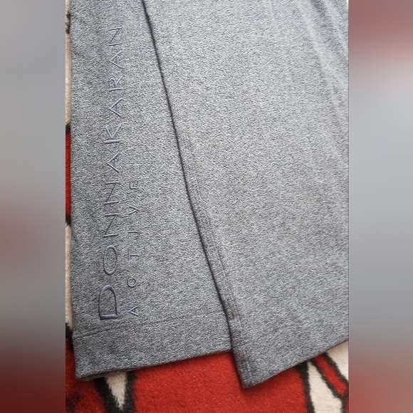 Gray Donna Karan Wide Capris - Picture 3 of 6